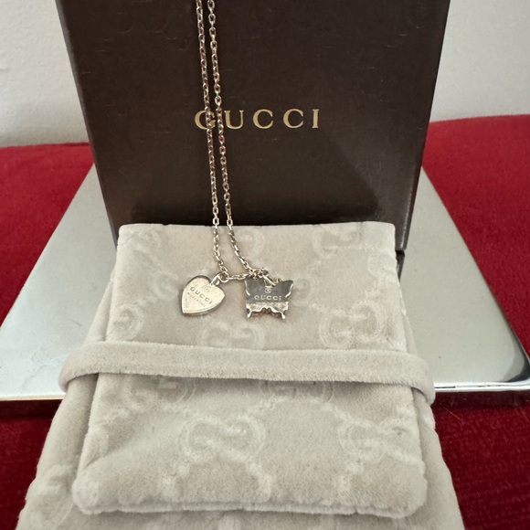 GUCCI Sterling Silver "Trademark" Heart and Butterfly Necklace, 18" chain . - Picture 6 of 15